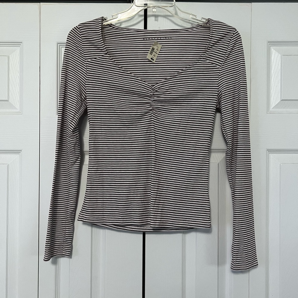 3/$12 🎉 NWT Aeropostale long sleeve